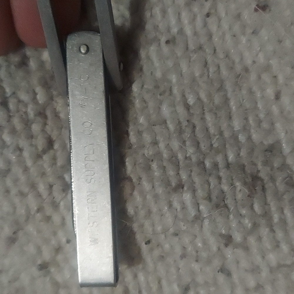 Unusual Design Vintage Stainless Steel Pocket Knife - Picture 4 of 4